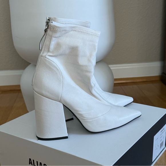 Alias Mae Ahnika Leather Pointed Toe Ankle Boots - Picture 3 of 5